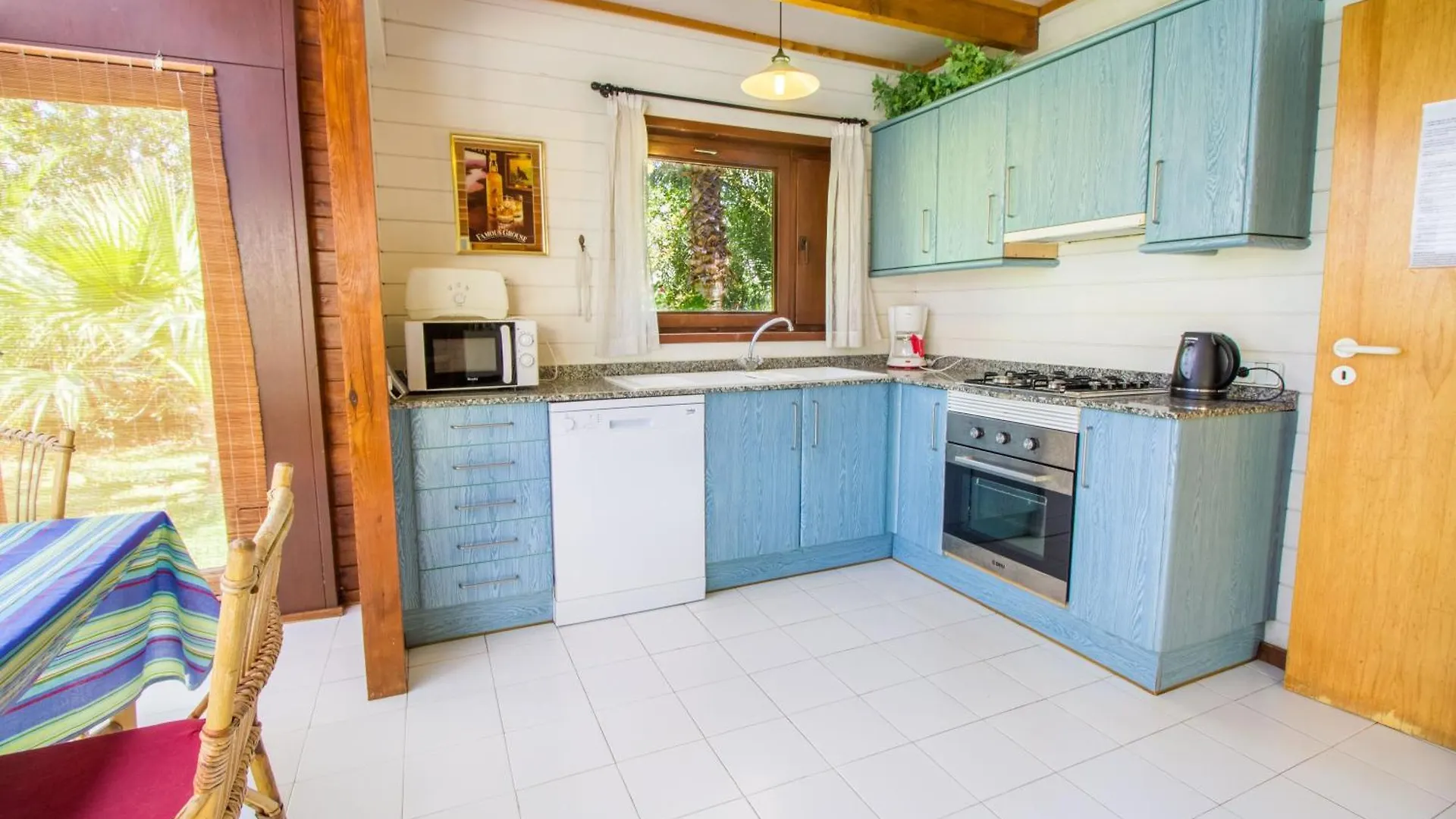 Дом отдыха Chalet With Pool, Wifi And Smart Tv Поланко