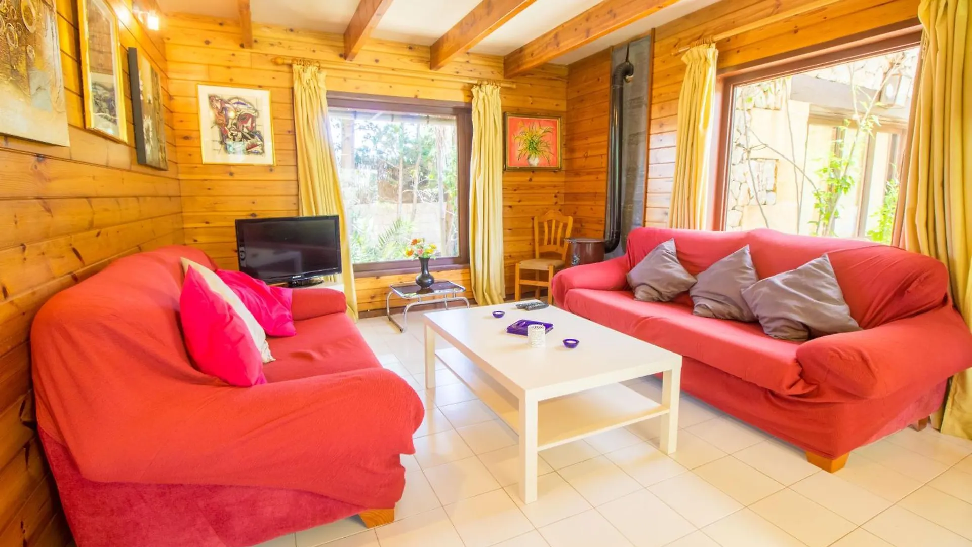 Chalet With Pool, Wifi And Smart Tv Port de Pollença